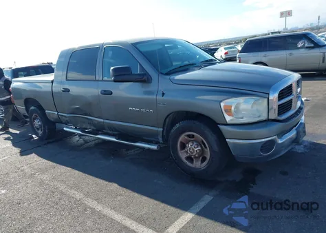 2007 Dodge Ram 1500 Slt z USA, uszkodzony, nr VIN 3D7KR19D37G803438